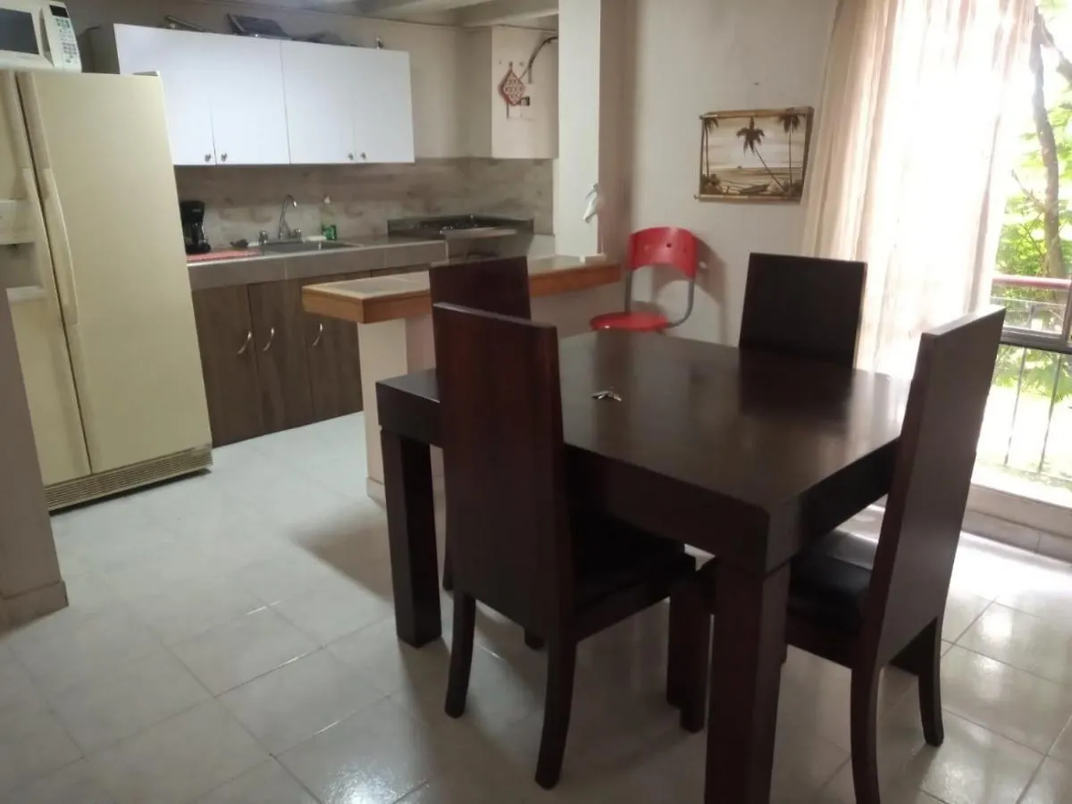 APARTAMENTO 201 AMPLIO Y CÓMODO Medellin 90 MTS