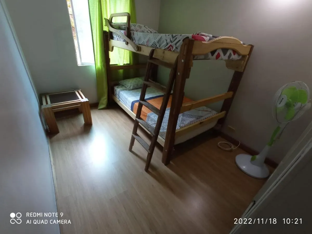 Apartamento 201 Amplio Y Comodo Medellin 90 Mts 0*,  Colombia