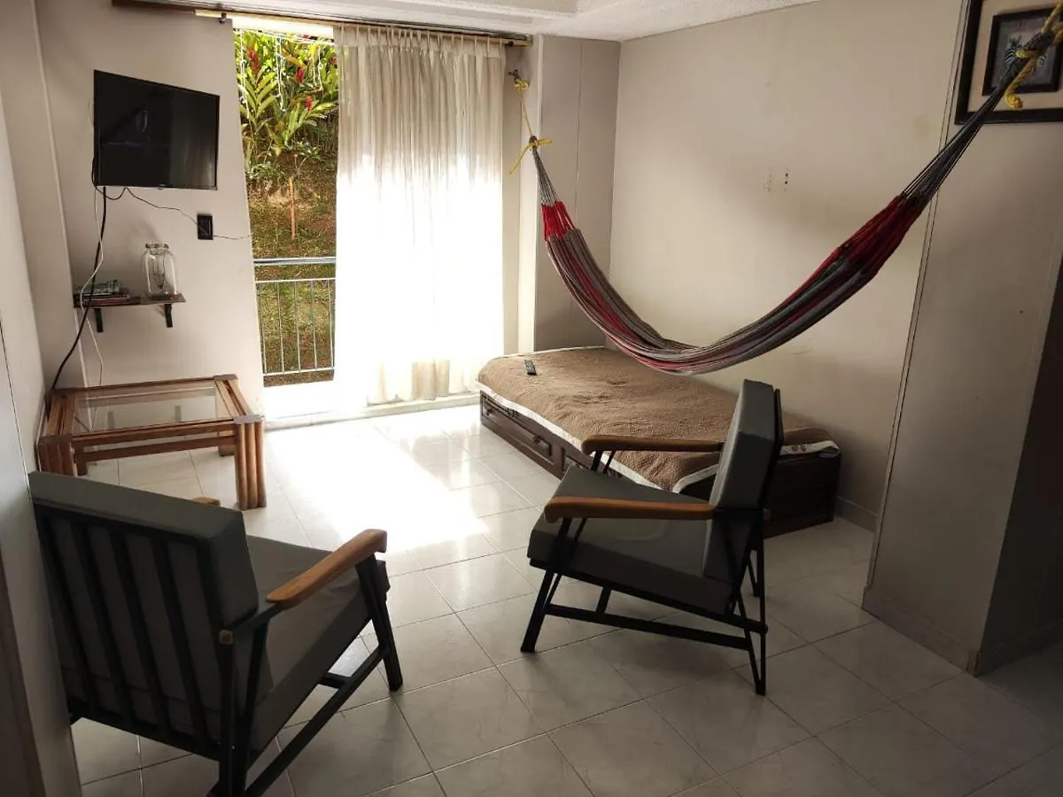 Apartment Apartamento 201 Amplio Y Comodo Medellin 90 Mts